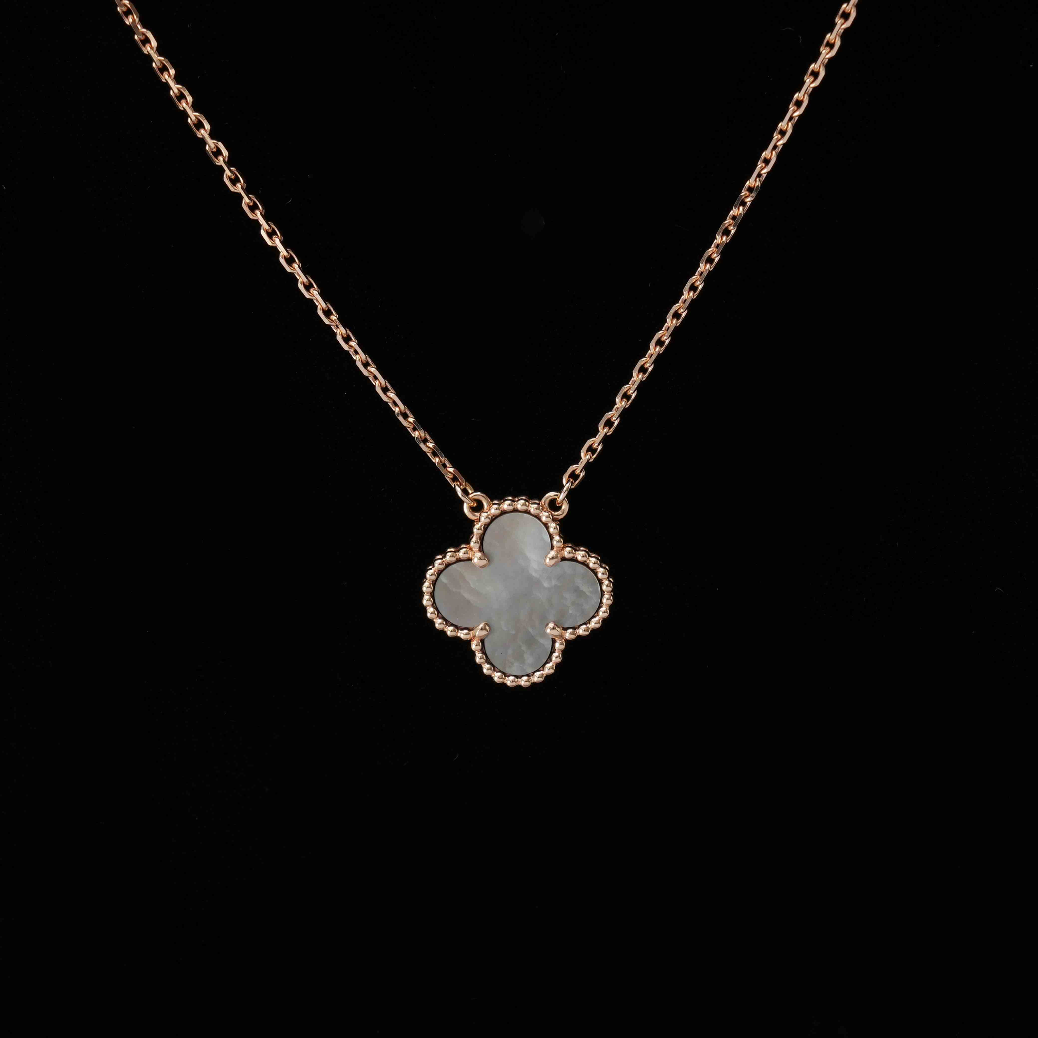 Van Cleef & Arpels(USED)반클리프앤아펠 빈티지 알함브라 펜던트